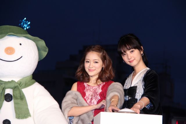 佐々木希、「テラスハウス」まいまいにメロメロ！The Snowman Fair in DAIKANYAMA点灯式（5枚目）