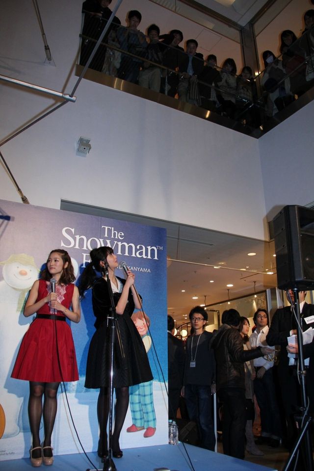 佐々木希、「テラスハウス」まいまいにメロメロ！The Snowman Fair in DAIKANYAMA点灯式（23枚目）