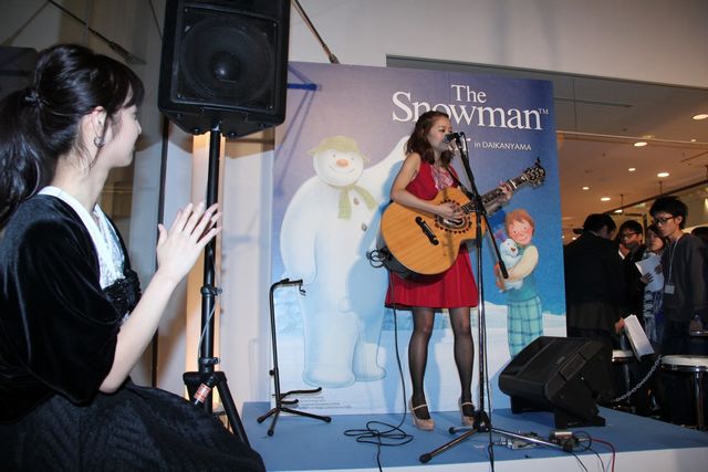 佐々木希、「テラスハウス」まいまいにメロメロ！The Snowman Fair in DAIKANYAMA点灯式（25枚目）