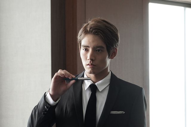 樋口役・赤楚衛二のスーツ姿が爆イケ！「彼女はキレイだった」最終回場面カット：フォトギャラリー
