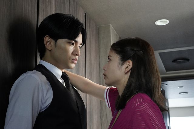 樋口役・赤楚衛二のスーツ姿が爆イケ！「彼女はキレイだった」最終回場面カット（5枚目）