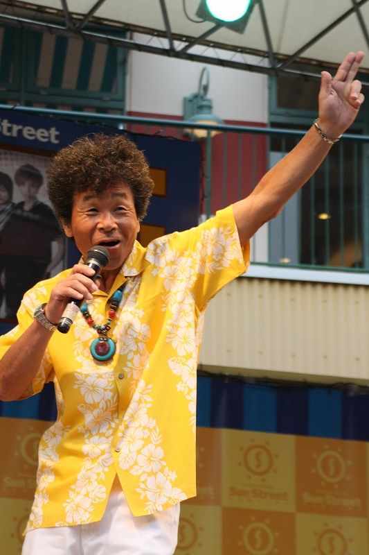 CDシングル「チャチャマンボ島」発売記念イベントフォトギャラリー（2枚目）