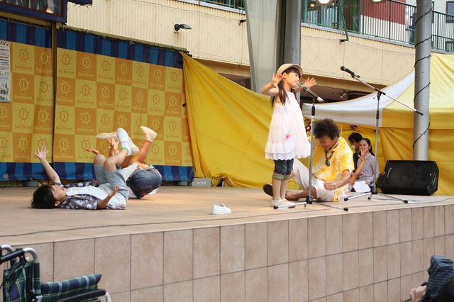 CDシングル「チャチャマンボ島」発売記念イベントフォトギャラリー（7枚目）