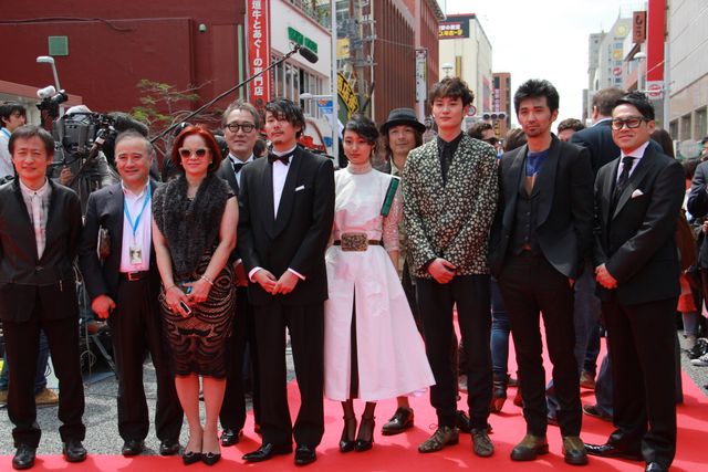 元KAT-TUN田中聖、解雇後初の公の場！沖縄国際映画祭レッドカーペット（11枚目）