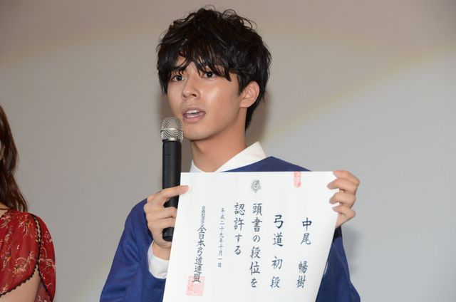 池田エライザ＆中尾暢樹ら出席！『一礼して、キス』初日舞台あいさつ（10枚目）