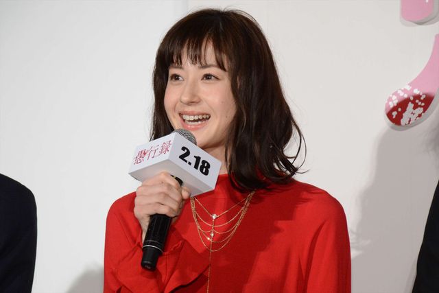 妻夫木聡、満島ひかりの“愚行”をたしなめる紳士ぶり　画像ギャラリー（2枚目）