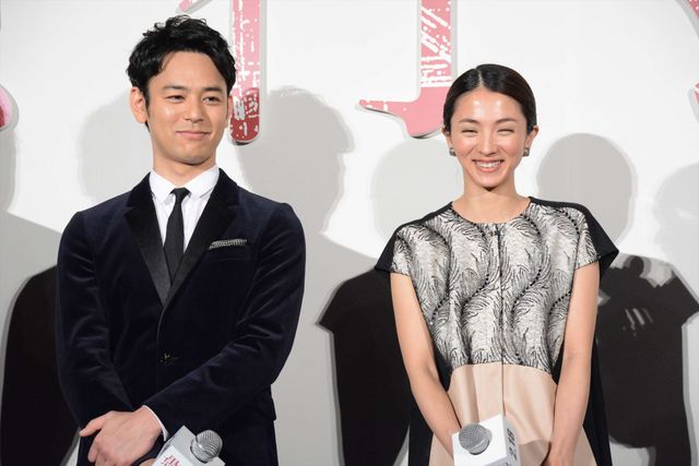 妻夫木聡、満島ひかりの“愚行”をたしなめる紳士ぶり　画像ギャラリー（8枚目）