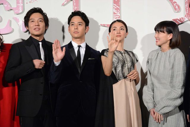 妻夫木聡、満島ひかりの“愚行”をたしなめる紳士ぶり　画像ギャラリー（27枚目）