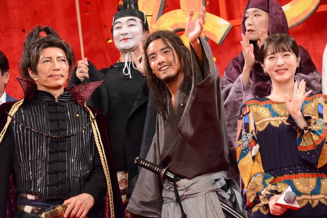 赤楚衛二、坂本龍馬の扮装で登壇『もしも徳川家康が総理大臣になったら』完成披露：フォトギャラリー