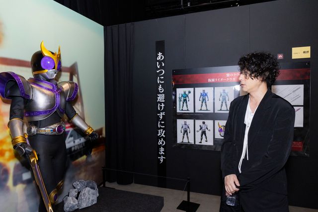 オダギリジョー、仮面ライダークウガと再会!25周年記念「超クウガ展」キャストプレミア内覧会:フォトギャラリー