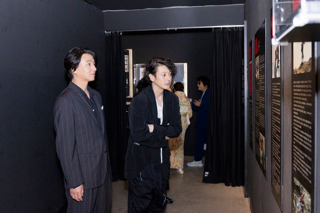 オダギリジョー、仮面ライダークウガと再会！25周年記念「超クウガ展」キャストプレミア内覧会（3枚目）