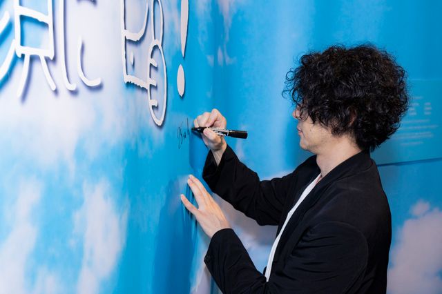 オダギリジョー、仮面ライダークウガと再会！25周年記念「超クウガ展」キャストプレミア内覧会（4枚目）