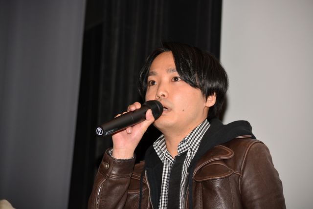 浅野忠信＆Charaの娘・SUMIRE、スクリーンデビューで舞台あいさつ　画像ギャラリー：フォトギャラリー