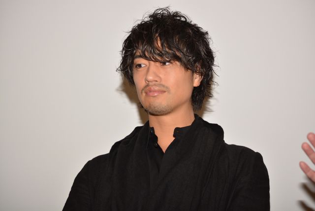 浅野忠信＆Charaの娘・SUMIRE、スクリーンデビューで舞台あいさつ　画像ギャラリー（10枚目）