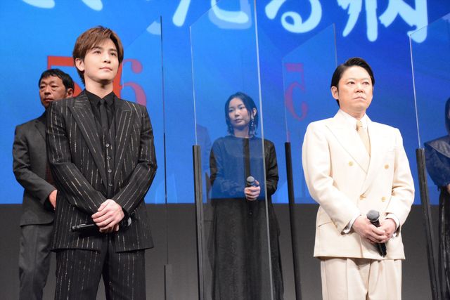 阿部サダヲだけスーツの色が!?岡田健史、岩田剛典らと『死刑にいたる病』完成披露試写登壇（3枚目）
