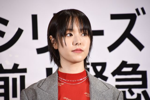 号泣のゆりやん、“愛”の竹刀打ち！唐田えりか、剛力彩芽と「極悪女王」完成報告会（16枚目）