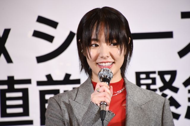 号泣のゆりやん、“愛”の竹刀打ち！唐田えりか、剛力彩芽と「極悪女王」完成報告会（25枚目）