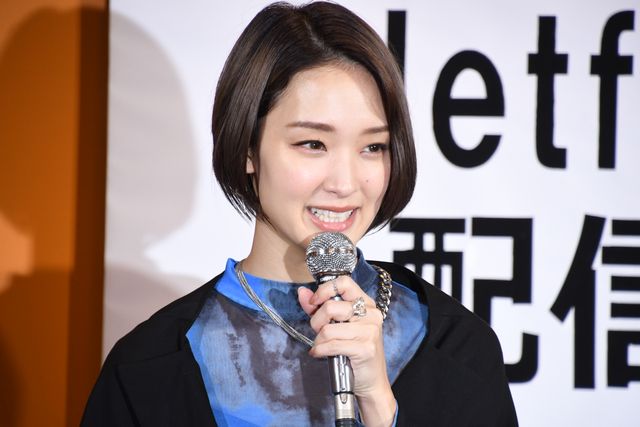 号泣のゆりやん、“愛”の竹刀打ち！唐田えりか、剛力彩芽と「極悪女王」完成報告会（32枚目）