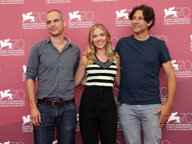 スカーレット・ヨハンソンがベネチア映画祭に登場！フォトギャラリー（5枚目）