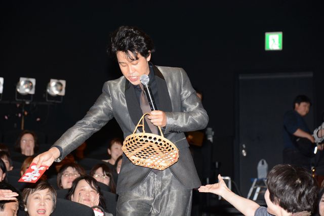 大泉洋、主演作ヒットにガッツポーズ！『駆込み女と駆出し男』大ヒット御礼舞台あいさつフォトギャラリー（6枚目）