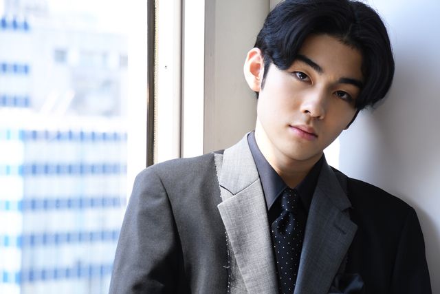 市川染五郎の美しい横顔！映画『サイダーのように言葉が湧き上がる』インタビューカット（4枚目）