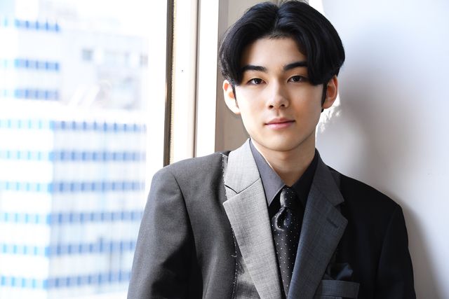 市川染五郎の美しい横顔！映画『サイダーのように言葉が湧き上がる』インタビューカット（6枚目）