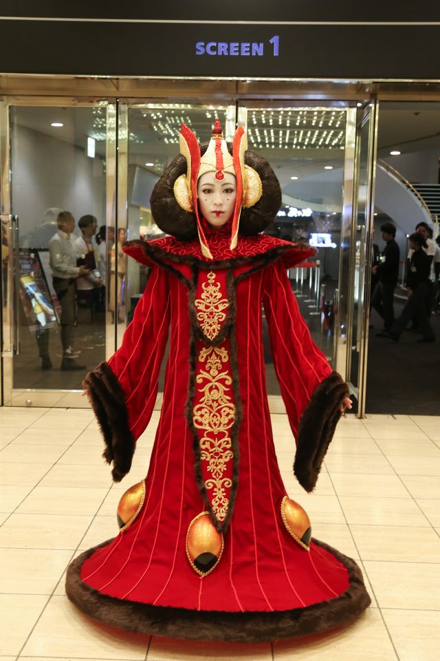 聖地・日劇で盛り上がるSWファンたち！祭りだよ：フォトギャラリー