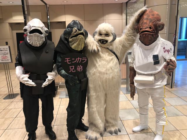 聖地・日劇で盛り上がるSWファンたち！祭りだよ（24枚目）