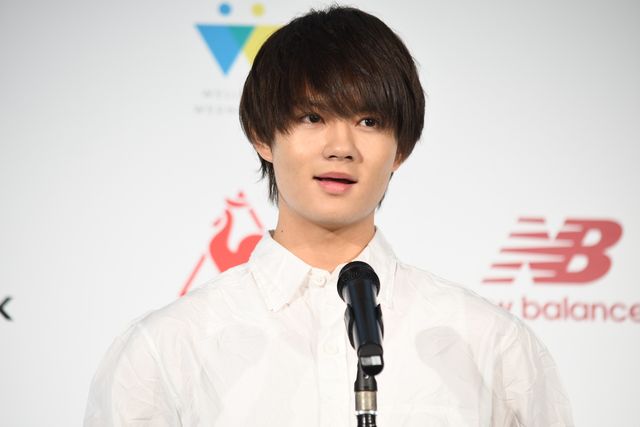 佐野勇斗の弾ける笑顔！「スニーカーベストドレッサー賞2019」授賞式（8枚目）