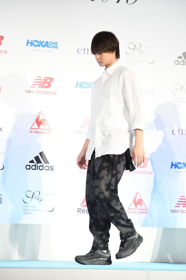 佐野勇斗の弾ける笑顔！「スニーカーベストドレッサー賞2019」授賞式（24枚目）