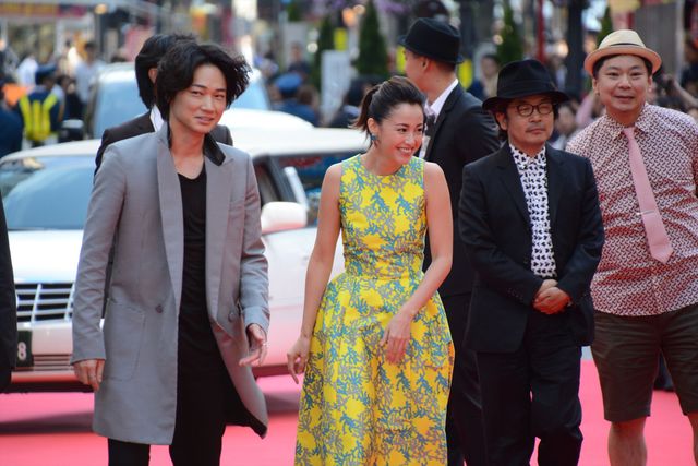 綾野剛、沢尻エリカらが歌舞伎町でファンサービス！『新宿スワン』ジャパンプレミア＆完成披露試写会フォトギャラリー（3枚目）