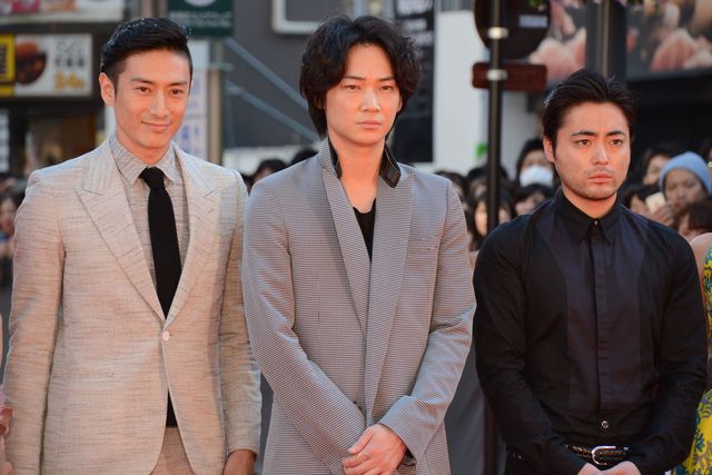 綾野剛、沢尻エリカらが歌舞伎町でファンサービス！『新宿スワン』ジャパンプレミア＆完成披露試写会フォトギャラリー（14枚目）