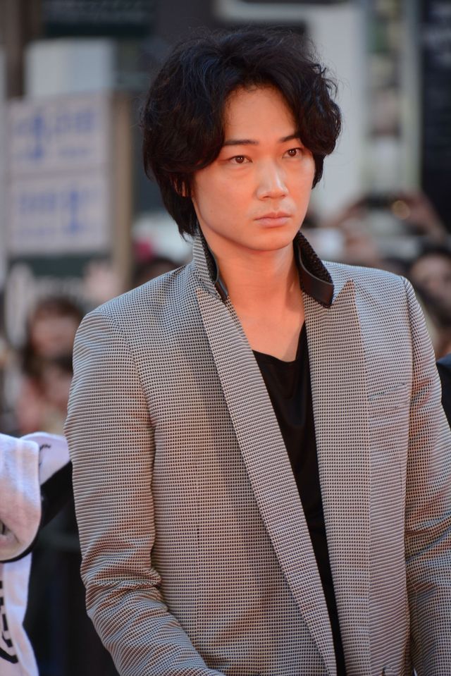 綾野剛、沢尻エリカらが歌舞伎町でファンサービス！『新宿スワン』ジャパンプレミア＆完成披露試写会フォトギャラリー（15枚目）