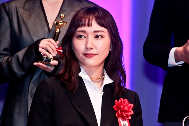 第33回日本映画批評家大賞授賞式:フォトギャラリー|シネマトゥデイ