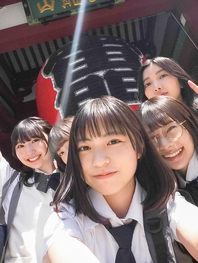 日向坂46・四期生映画『ゼンブ・オブ・トーキョー』思い出いっぱいのオフショット！（6枚）：フォトギャラリー