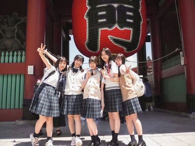 日向坂46・四期生映画『ゼンブ・オブ・トーキョー』思い出いっぱいのオフショット！（6枚）（2枚目）