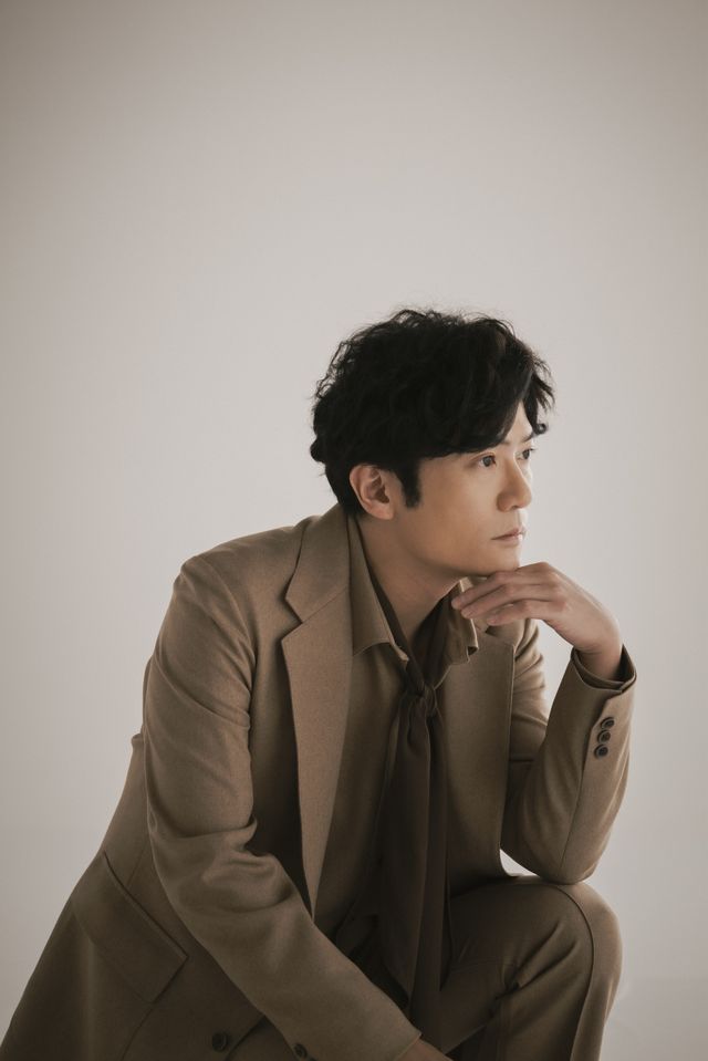 独特の雰囲気…稲垣吾郎インタビュー撮りおろしカット＜21枚＞（6枚目）