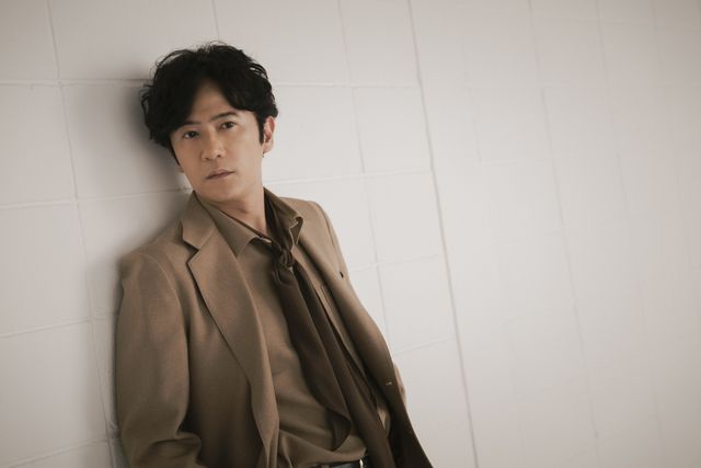 独特の雰囲気…稲垣吾郎インタビュー撮りおろしカット＜21枚＞（12枚目）