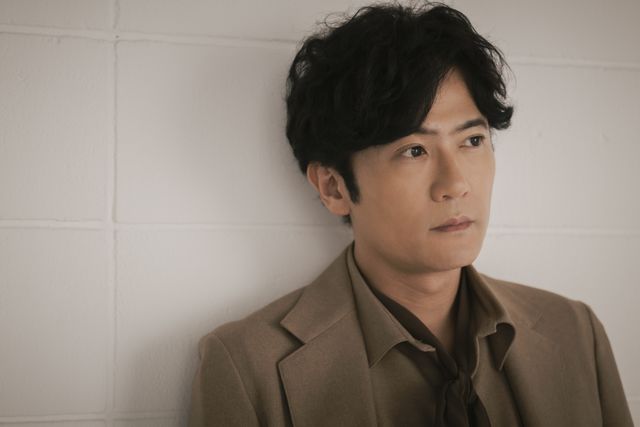 独特の雰囲気…稲垣吾郎インタビュー撮りおろしカット＜21枚＞（15枚目）