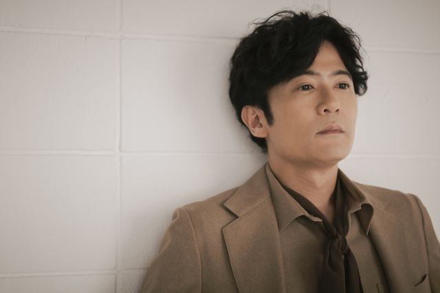 独特の雰囲気…稲垣吾郎インタビュー撮りおろしカット＜21枚＞（16枚目）