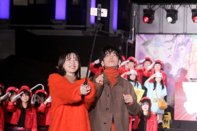 永野芽郁＆佐藤健、おそろいコーデでノリノリ！『はたらく細胞』ハロウィンパーティイベント（17枚目）