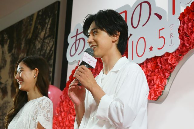 吉沢亮＆新木優子、子どものころのキュートな写真を披露！映画『あのコの、トリコ。』日本中のハートを“トリコ”イベント（7枚目）