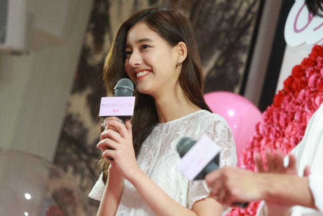 吉沢亮＆新木優子、子どものころのキュートな写真を披露！映画『あのコの、トリコ。』日本中のハートを“トリコ”イベント（8枚目）