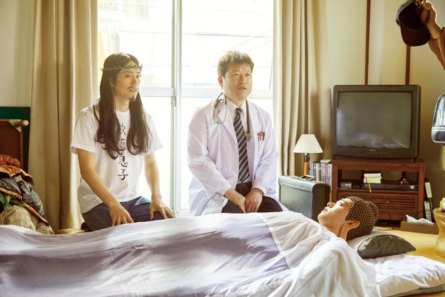 松山ケンイチ＆染谷将太が下界に降臨！「聖☆おにいさん」実写ドラマ（3枚目）