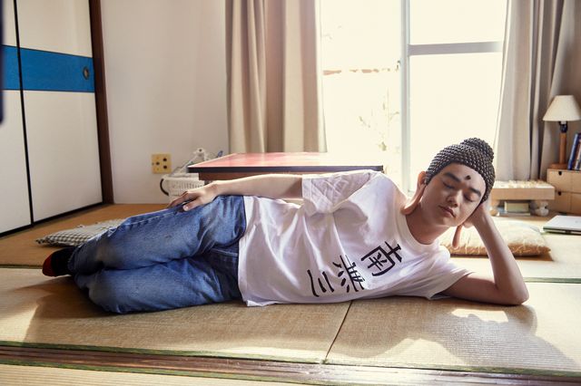 松山ケンイチ＆染谷将太が下界に降臨！「聖☆おにいさん」実写ドラマ（5枚目）