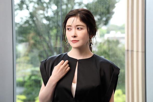 瀬戸康史×坂東彌十郎×宮澤エマ『スオミの話をしよう』3ショット＆ソロ撮りおろし＜10枚＞（10枚目）