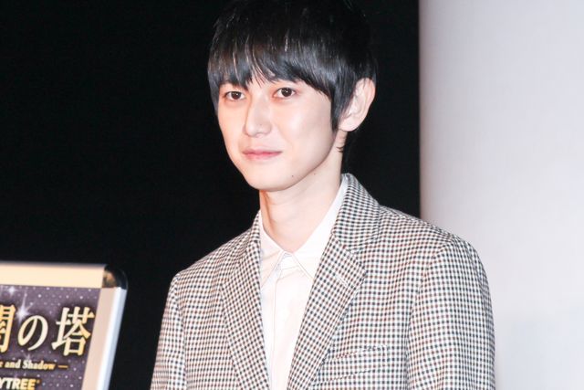 本郷奏多＆入野自由、キーブレードを手に！「光と闇の塔 TOKYO SKYTREE (R)」取材会（2枚目）