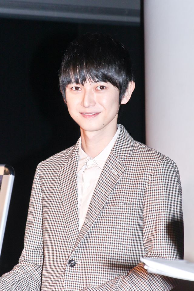 本郷奏多＆入野自由、キーブレードを手に！「光と闇の塔 TOKYO SKYTREE (R)」取材会（3枚目）