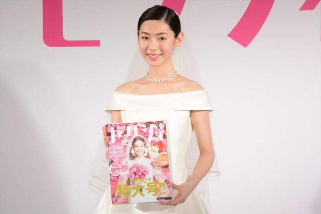 白石聖、美しいウエディングドレス姿で登壇！「ゼクシィ」新CM発表会（7枚目）