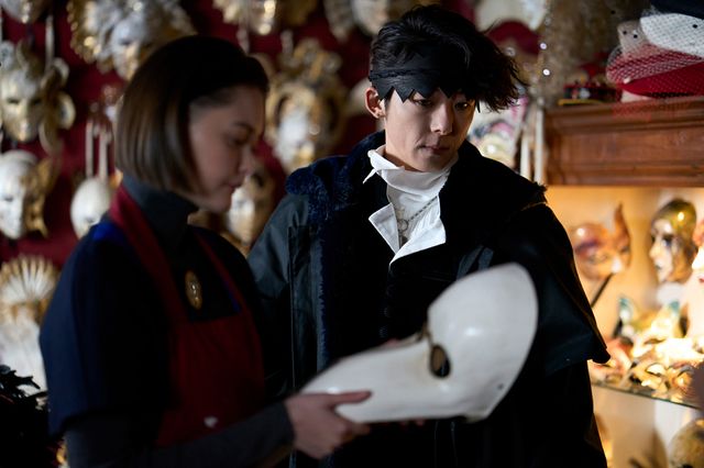 『岸辺露伴は動かない 懺悔室』よりマリア(玉城ティナ)と岸辺露伴(高橋一生)